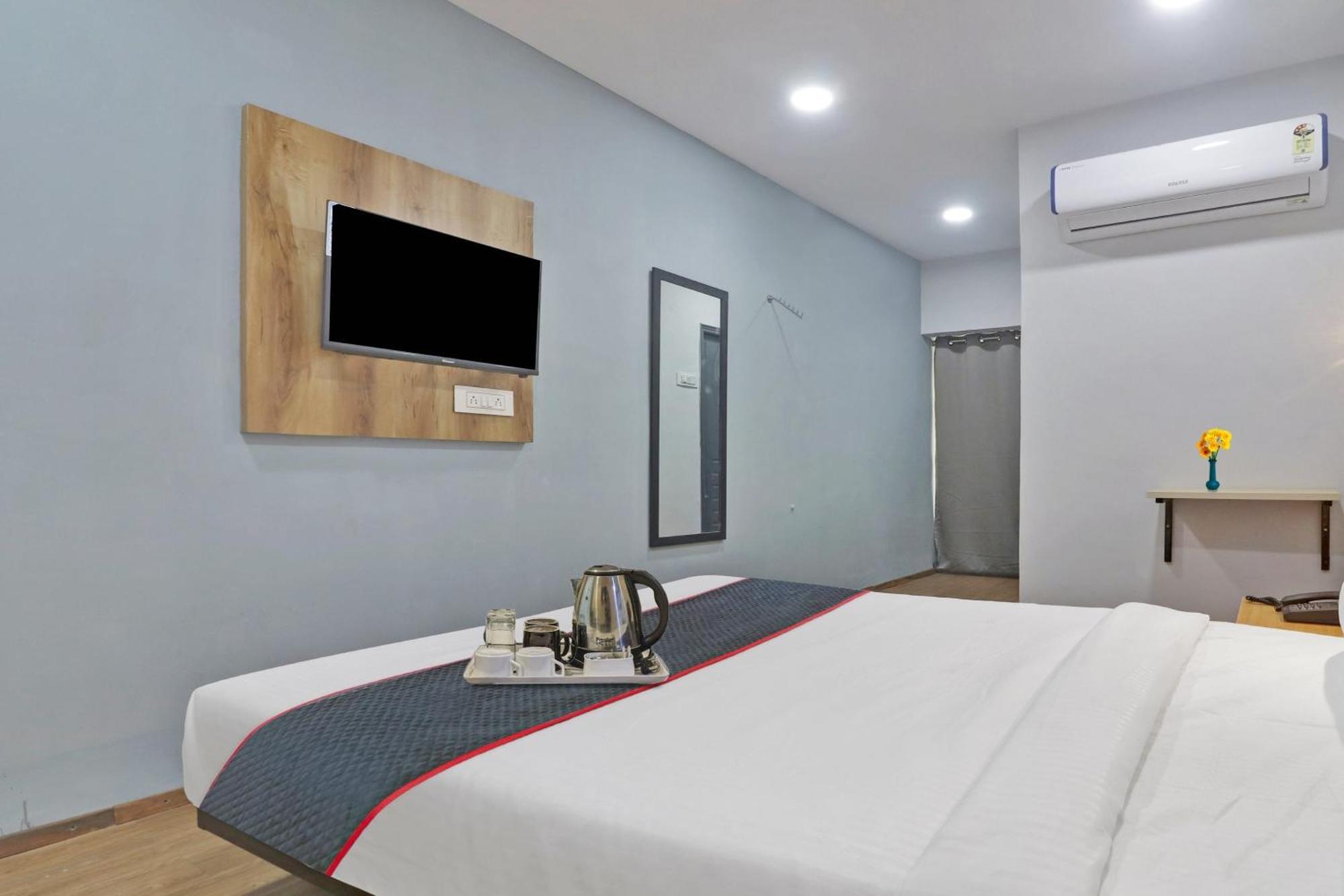 Townhouse S Continental Otel Haydarabad Dış mekan fotoğraf
