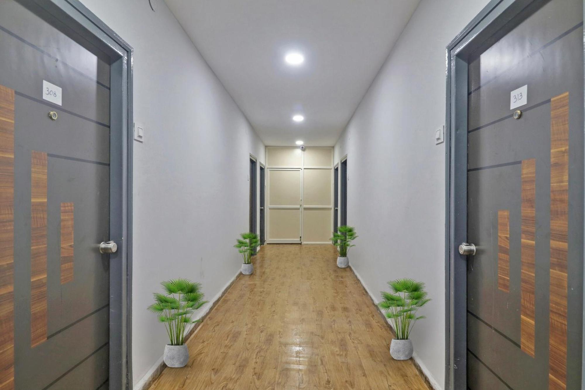 Townhouse S Continental Otel Haydarabad Dış mekan fotoğraf